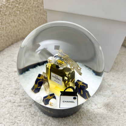 Chanel 2025 VIP Gift No.5 Perfume Snow Globe
