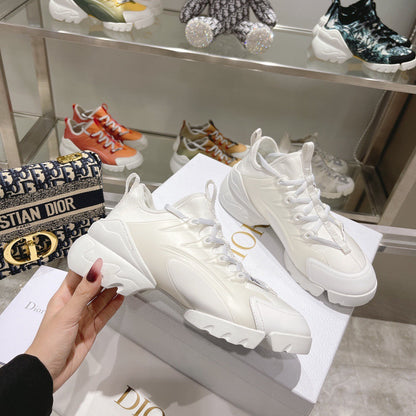 SE887 DR D-Connect Sneaker / Size5-10