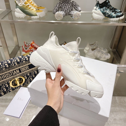 SE887 DR D-Connect Sneaker / Size5-10