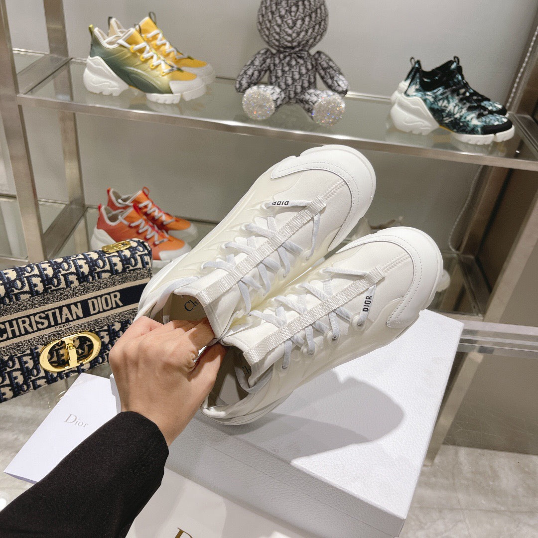 SE887 DR D-Connect Sneaker / Size5-10