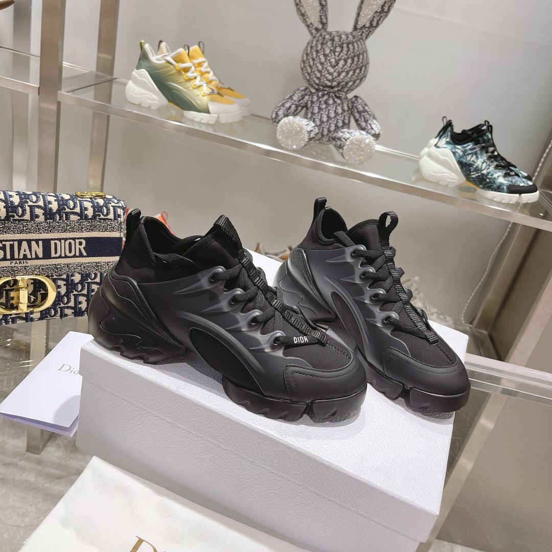 SE887 DR D-Connect Sneaker / Size5-10