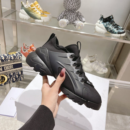 SE888 DR D-Connect Sneaker / Size5-10