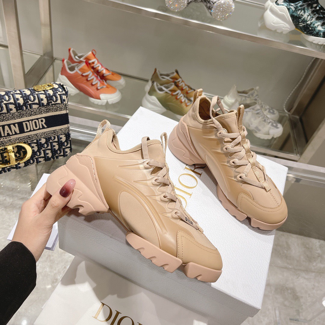 SE887 DR D-Connect Sneaker / Size5-10