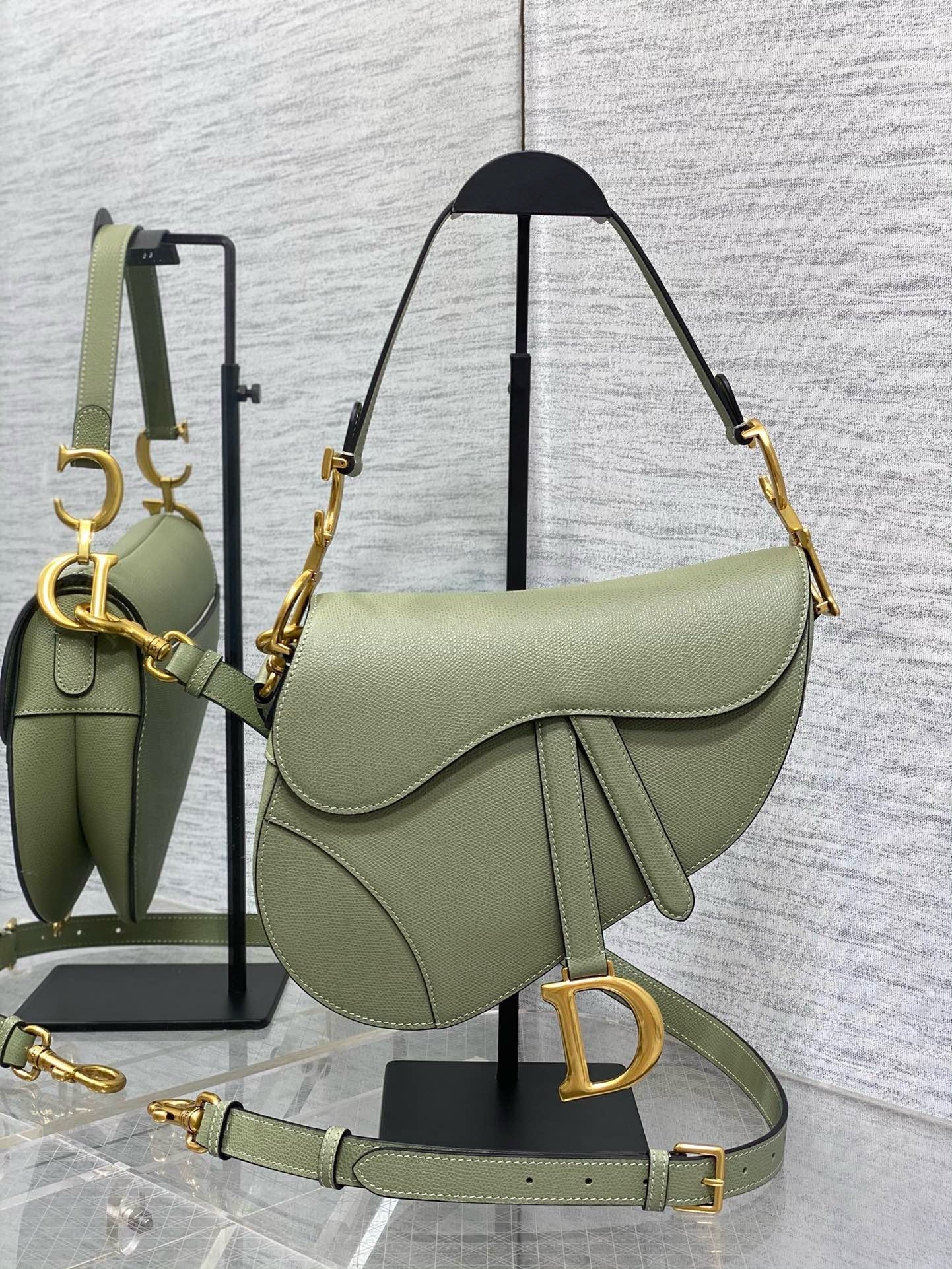 DR352 Saddle Bag with Strap / HIGHEST QUALITY VERSION