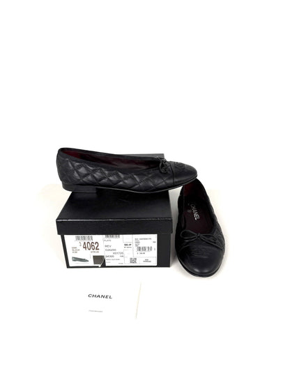CHANEL Cap Toe Classic Black CC Logo Flats 38.5 8