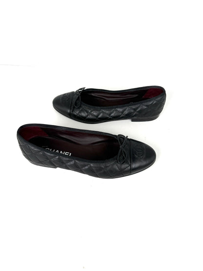 CHANEL Cap Toe Classic Black CC Logo Flats 38.5 8