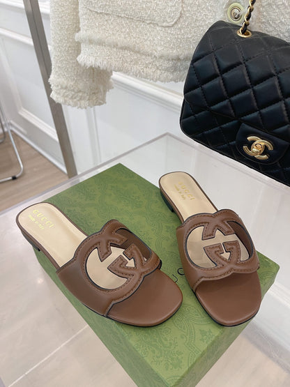 SE894 GC Women's Interlocking G cut-out Slide Sandal / Size5-10