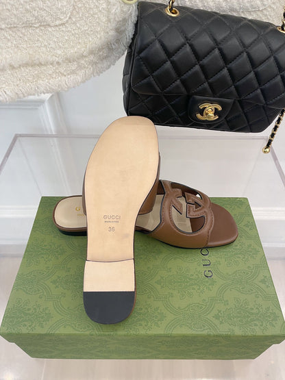 SE894 GC Women's Interlocking G cut-out Slide Sandal / Size5-10