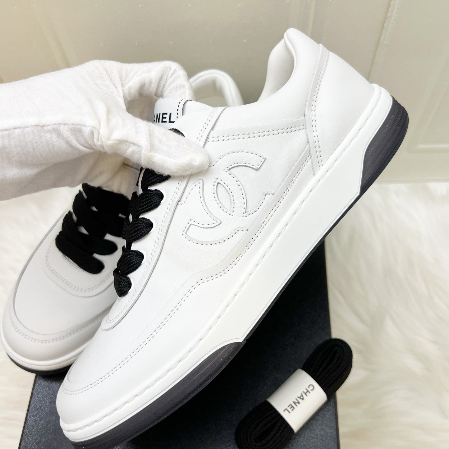 Chanel 24P CC Logo Sneakers in White Calfskin Sz 38 (Model: G39978)