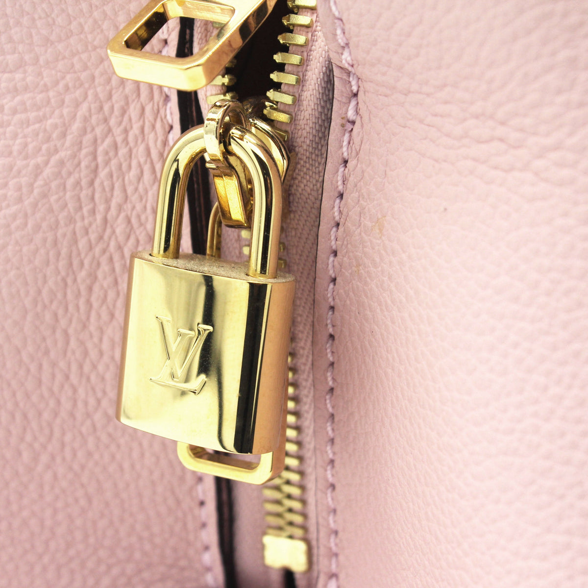 Louis-vuitton Montaigne MM Pink Monogram Empreinte Leather