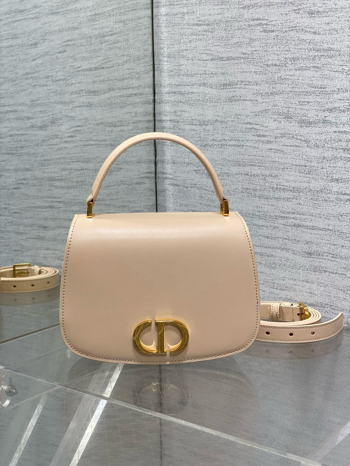 DR485 Small/Medium 30 Montaigne Avenue Top Handle Bag / HIGHEST QUALITY VERSION