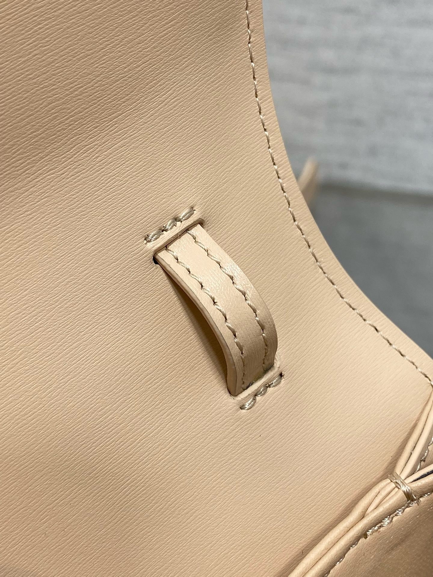 DR484 Small/Medium 30 Montaigne Avenue Top Handle Bag / HIGHEST QUALITY VERSION