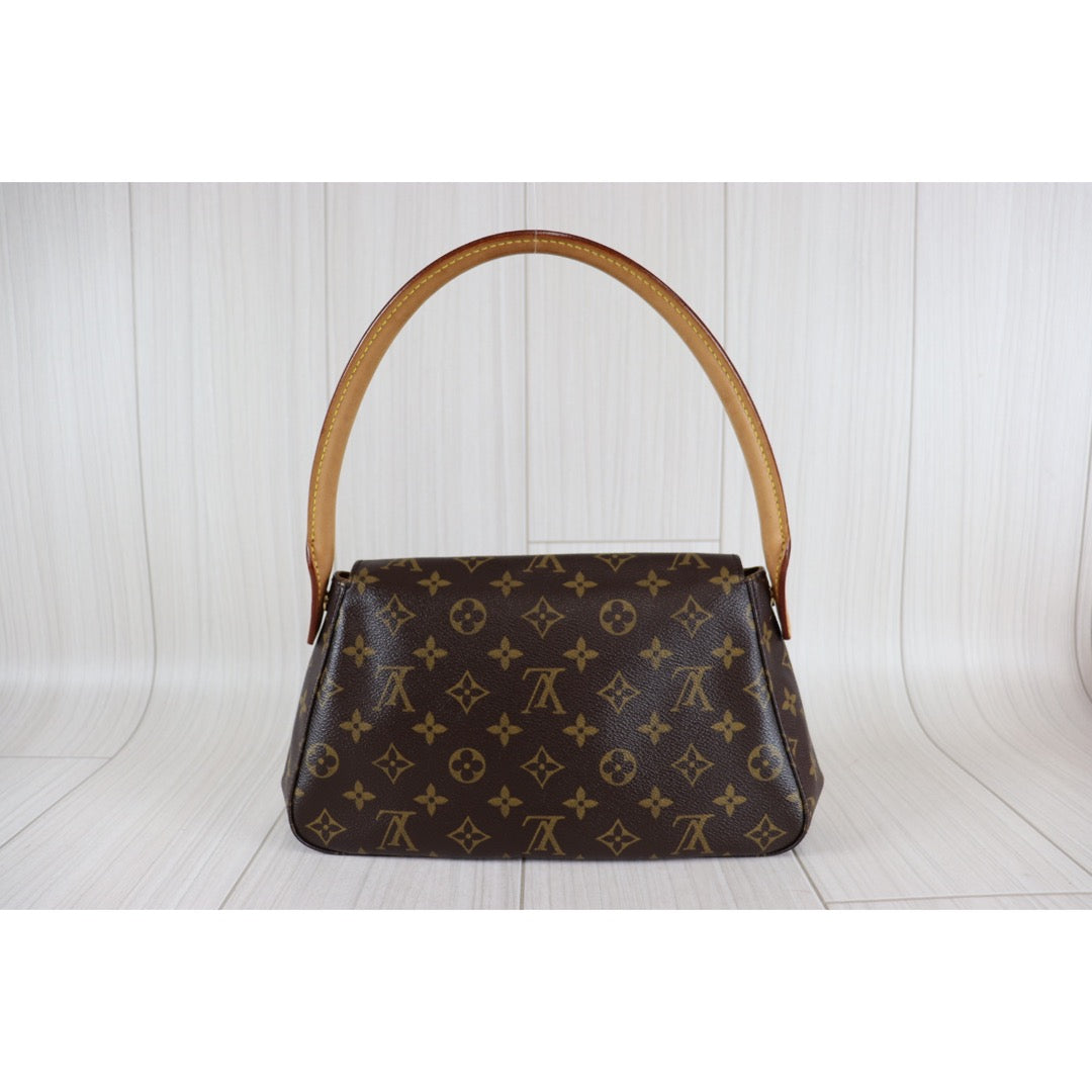 Rank AB ｜ LV Monogram Mini looping Shoulder Bag ｜091618
