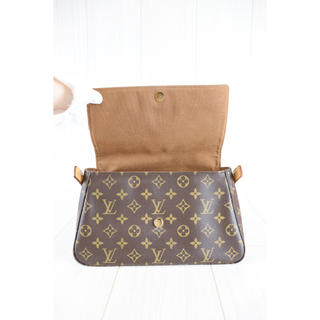 Rank AB ｜ LV Monogram Mini looping Shoulder Bag ｜091618