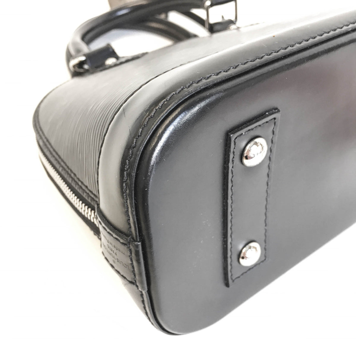Louis-Vuitton Alma BB in Black Epi Leather