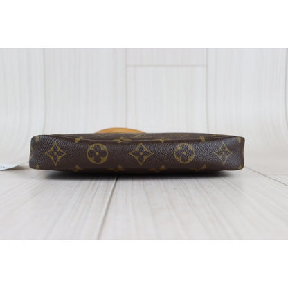 Rank A ｜ LV Monogram Pochette Accessoires ｜091504