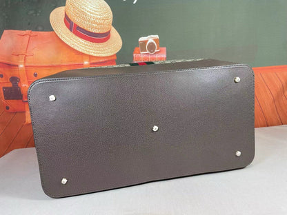 GC604 GG Duffle Bag / 18.9"W x 14.1"H x 9.4"D