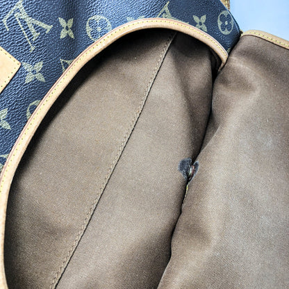 Louis-Vuitton Vintage Monogram Saumur 35 Monogram Cross Body Bag