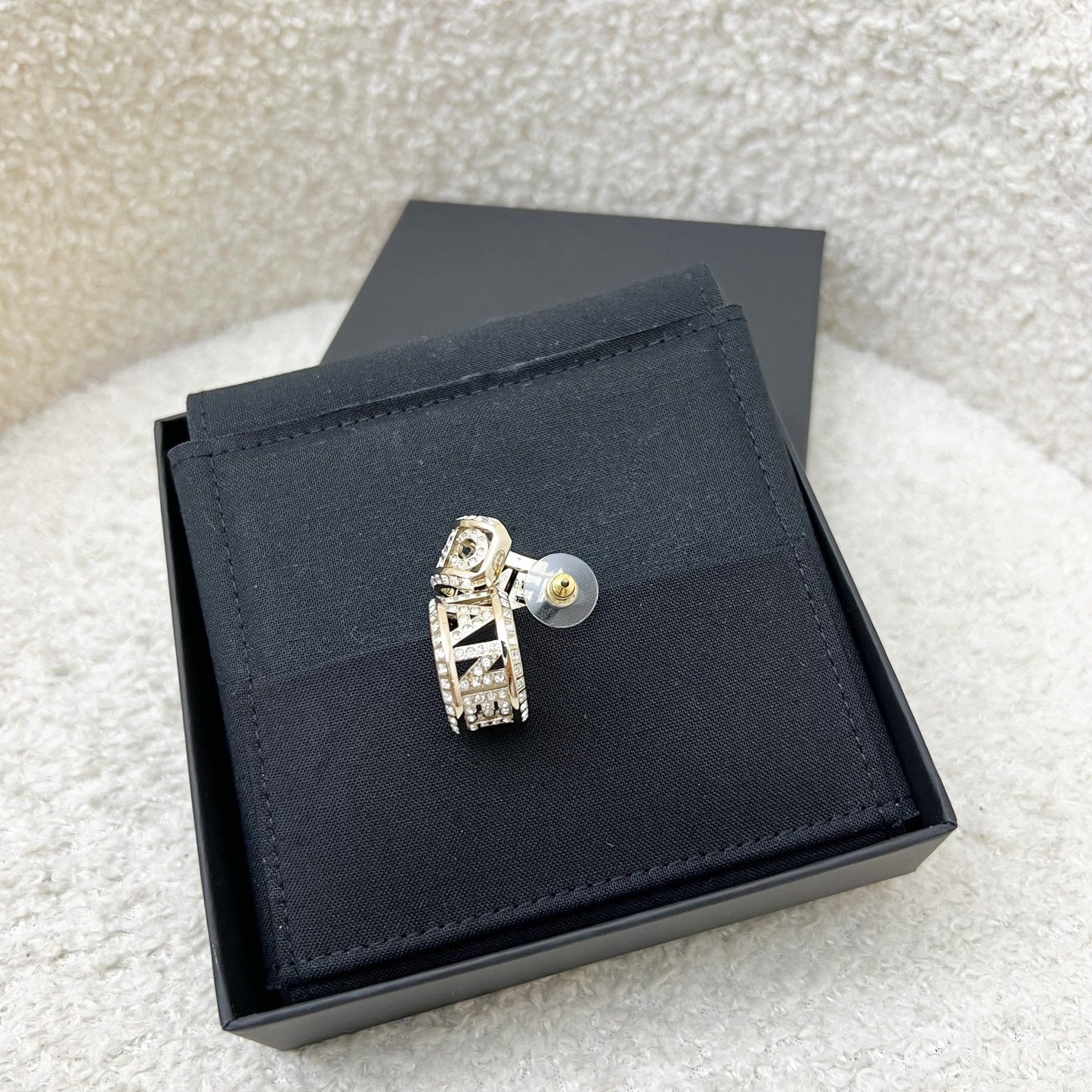 Chanel 24C CHANEL Hoop Earrings with Diamantes and LGHW (Model: ABB710)