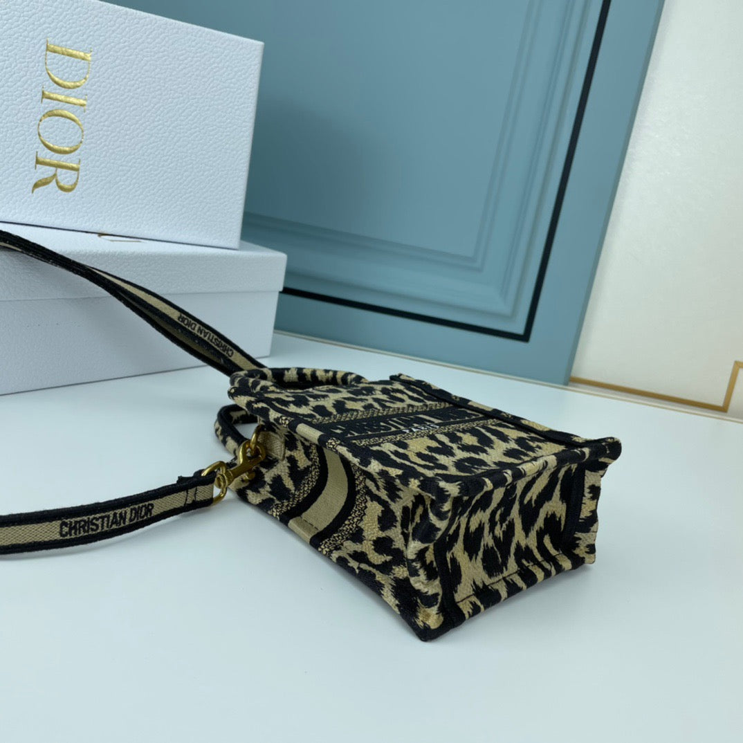 DR238 Book Mini Tote Bag / 7.1x5.3x2.5inch
