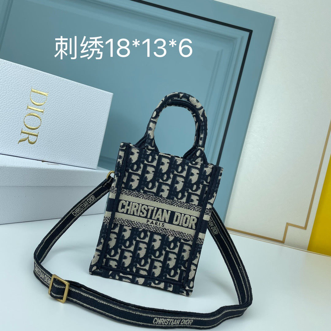 DR240 Book Mini Tote Bag / 7.1x5.3x2.5inch