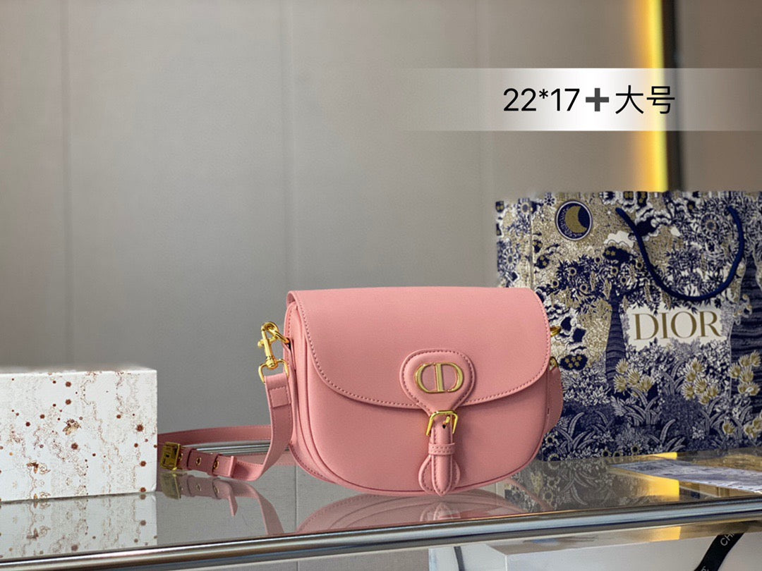 DR259 Small/Medium Dior Bobby Bag