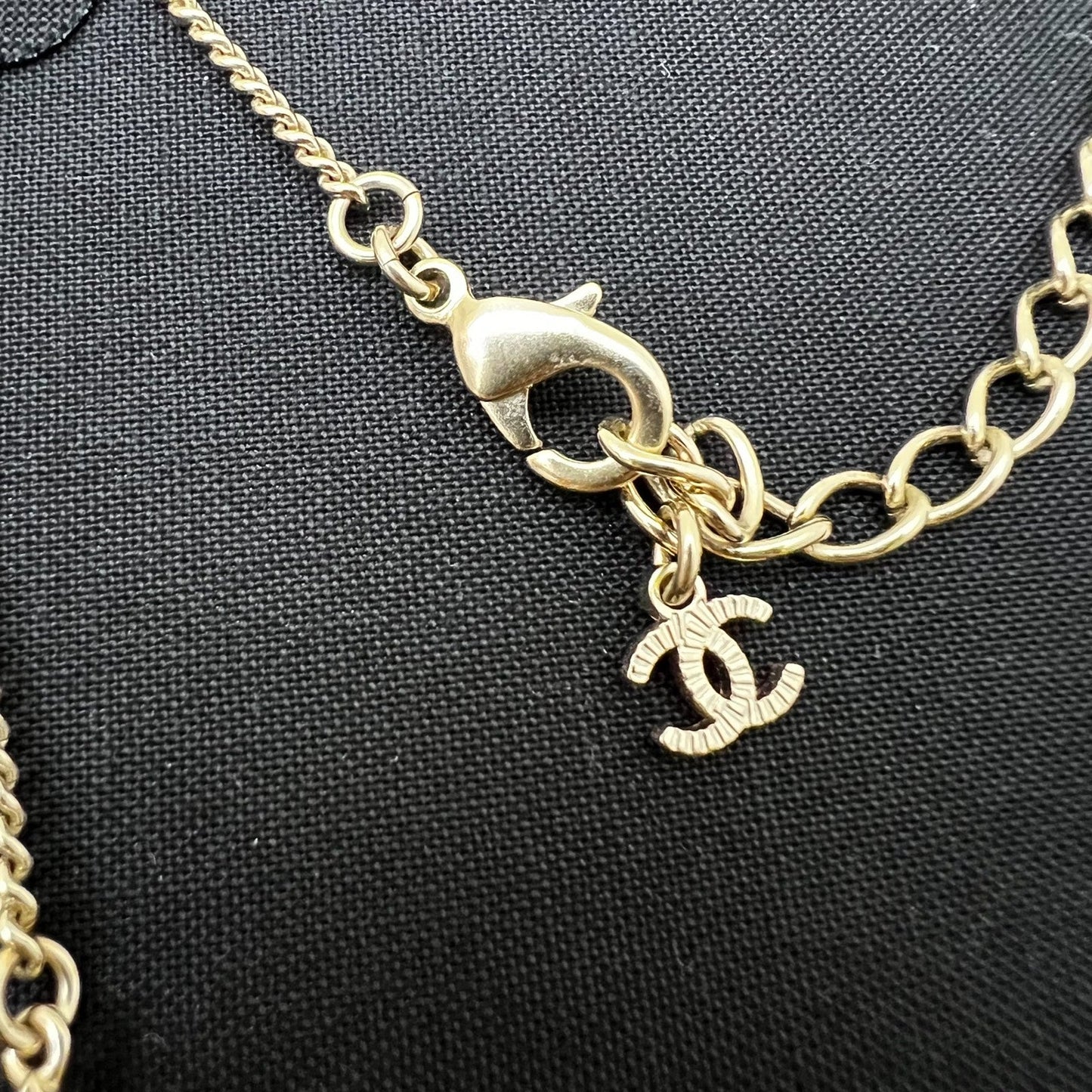 Chanel 25B Shooting Stars Necklace with Diamantés in Light Gold HW (Model: ABG338)