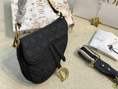 DR260 Saddle Bag with Wide Strap / 10 x 8 x 3 inches