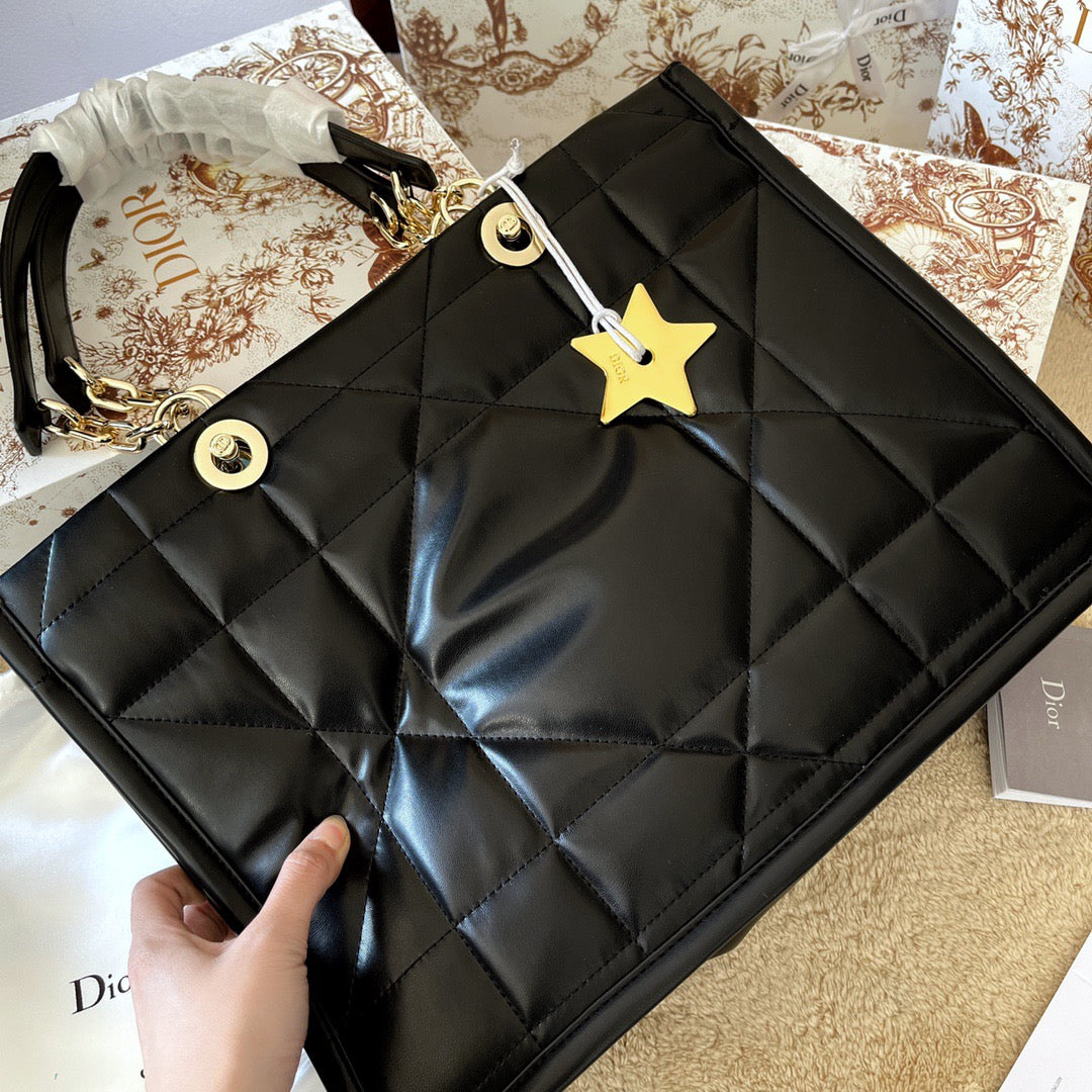 DR263 Medium Dior Essential Tote Bag / 14.5 x 11 x 7 inches