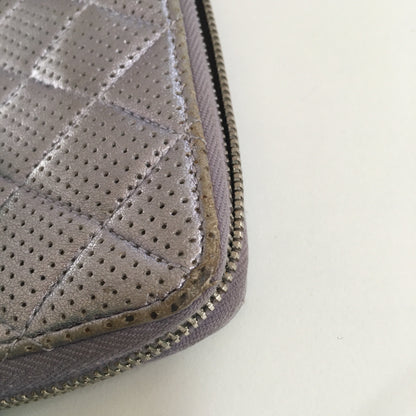 CHANEL Wallet in Metallic Leather