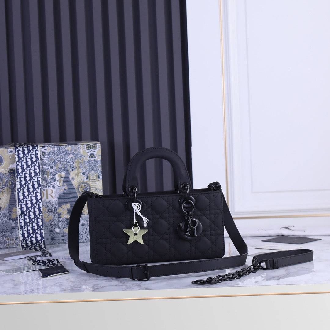 DR226 Lady D-JOY Handbag / 10.2x5.3x2inch