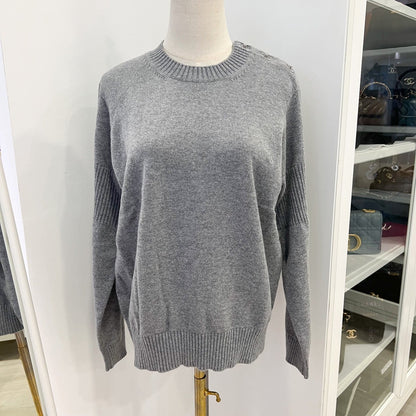 Chanel 24B Knitted Pullover with CC Logo Turnlocks in Grey Cashmere (Model: P77869)
