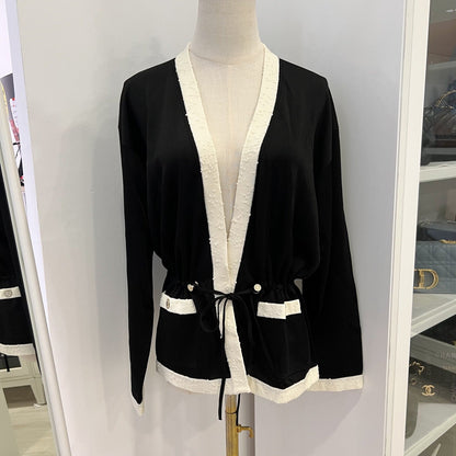 Chanel 25A Cardigan in Black and Ecru Mixed Fibers Sz 38 (Model: P80094)