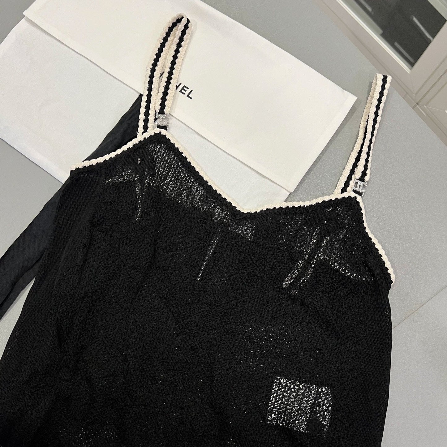 Chanel Sleeveless Strappy Top in Black / White Knit Sz 34 (Model: P77863)