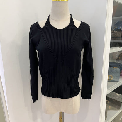 Chanel 24B Long Sleeves Open Back Blouse / Top in Black Viscose and Polyester (Model: P77857)