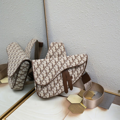 DR317 Saddle Bag / 7.8x11x2inch