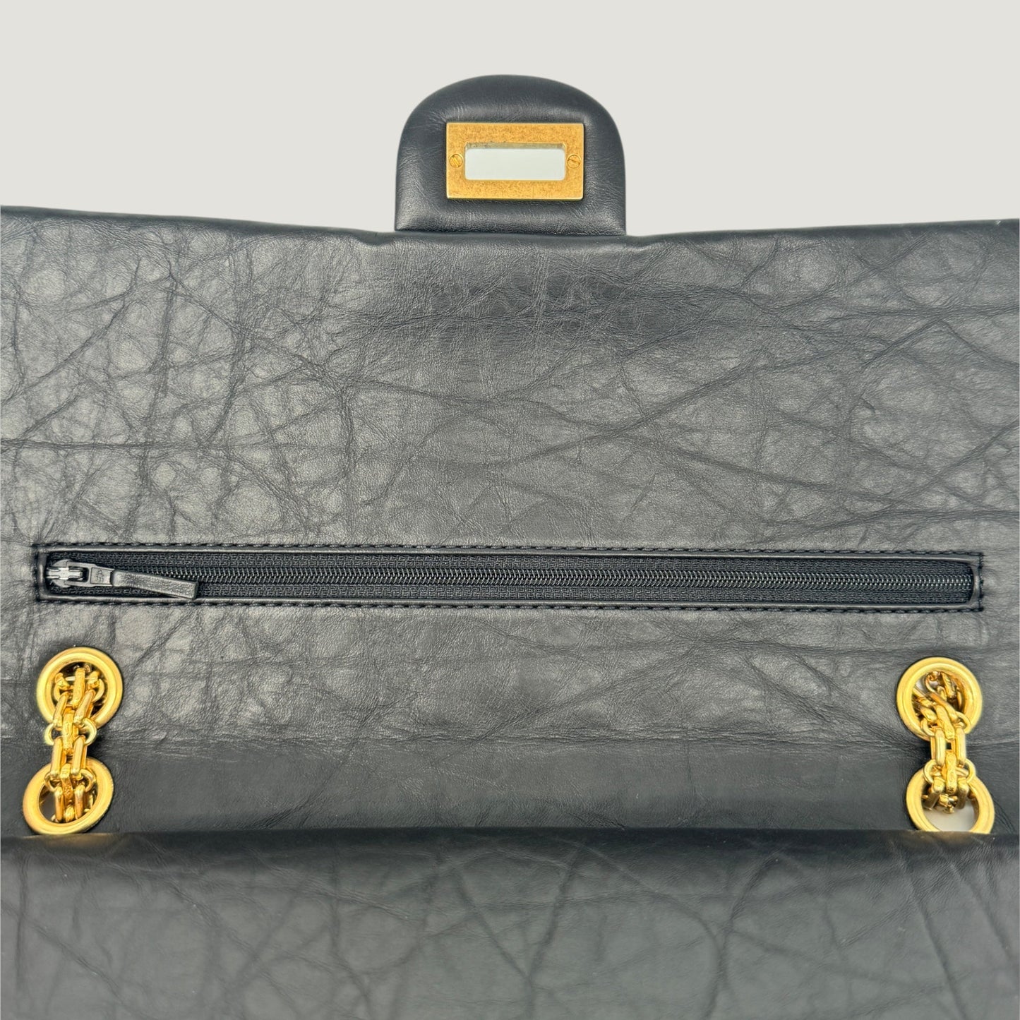 CHANEL REISSUE 2.55