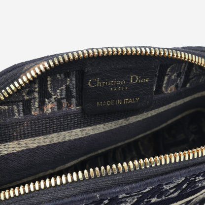 Toiletry Pouch Dome