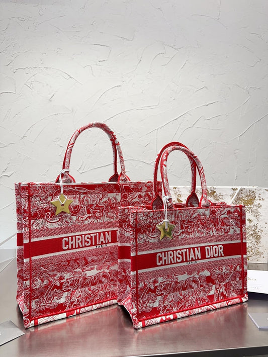 DR323 Medium/Large Dior Book Tote