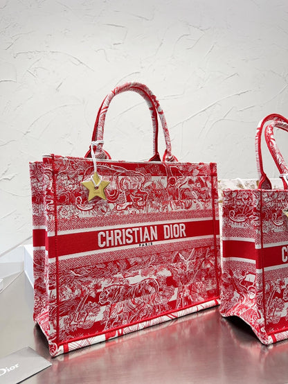 DR323 Medium/Large Dior Book Tote