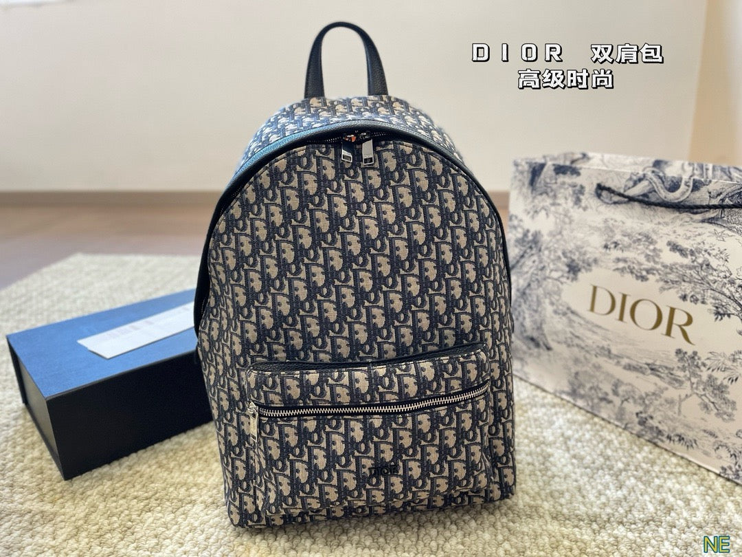DR353 Rider Backpack / 12 x 15.7 x 6 inches
