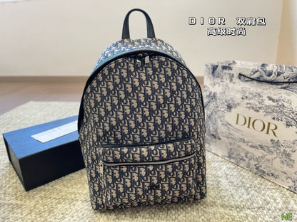 DR353 Rider Backpack / 12 x 15.7 x 6 inches