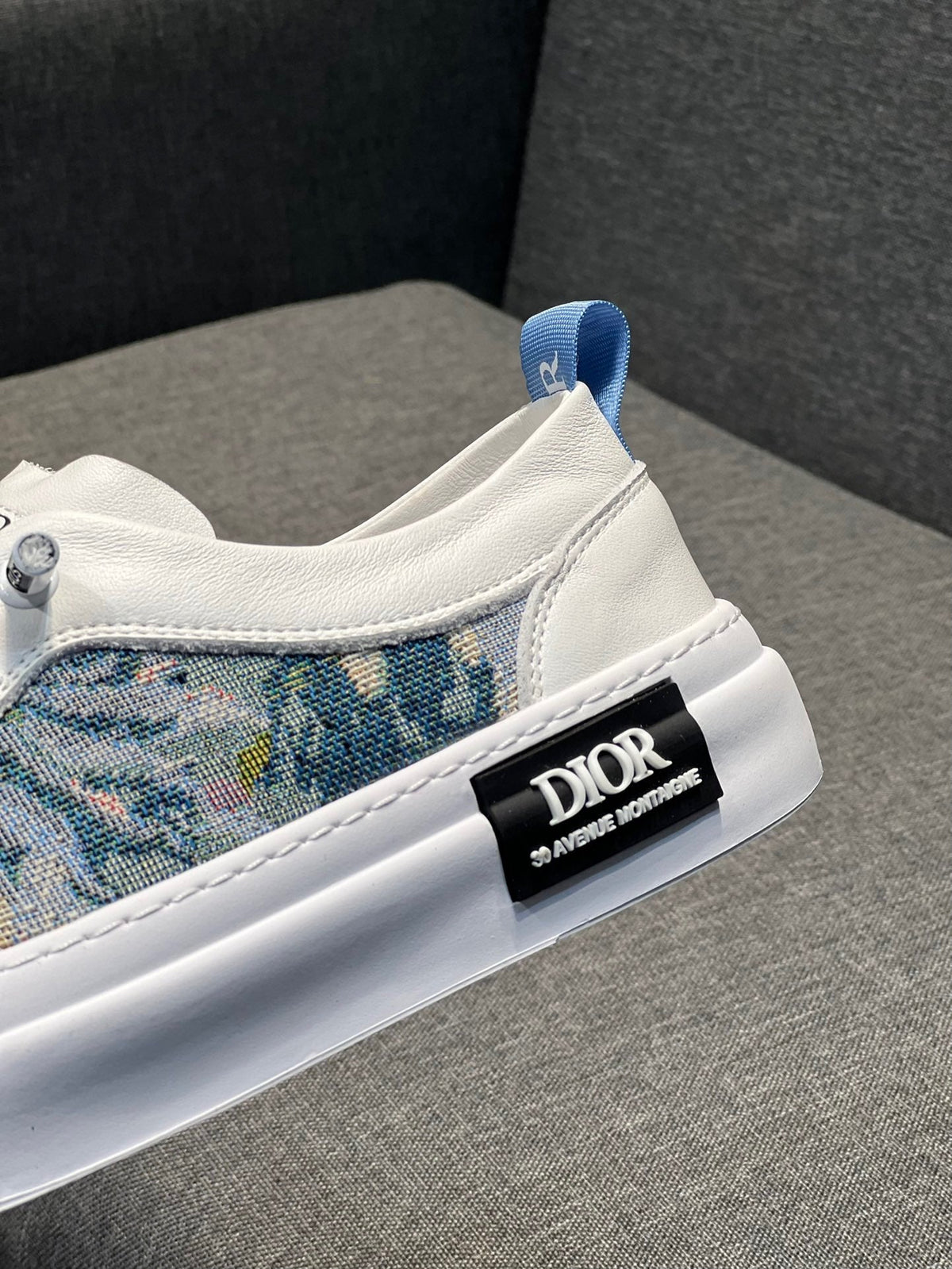 MSE080 DR Men's Sneakers / Size7-12