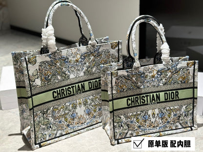 DR355 Medium/Large Dior Book Tote