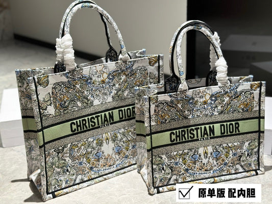 DR355 Medium/Large Dior Book Tote