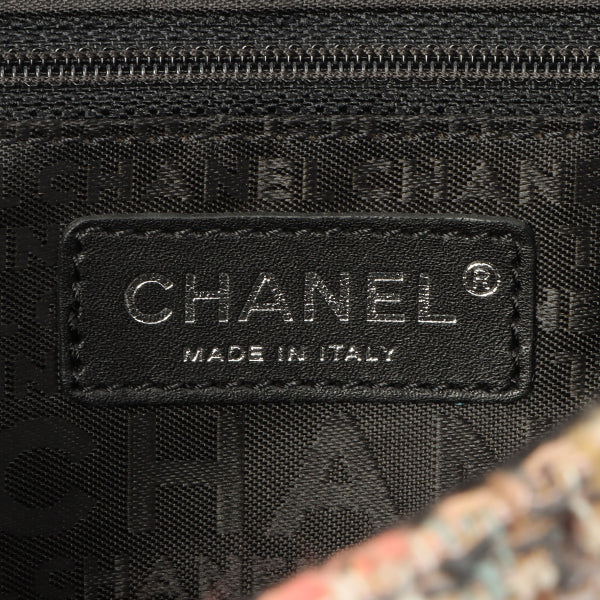Chanel Around 2005 Made Tweed Camellia Design Chain Shoulder Bag Pink/Multi