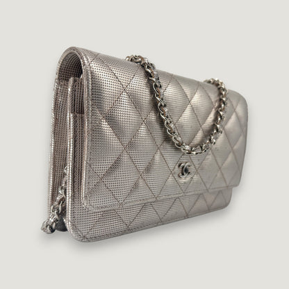 CHANEL WALLET ON CHAIN | METALLIC PIXEL EFFECT