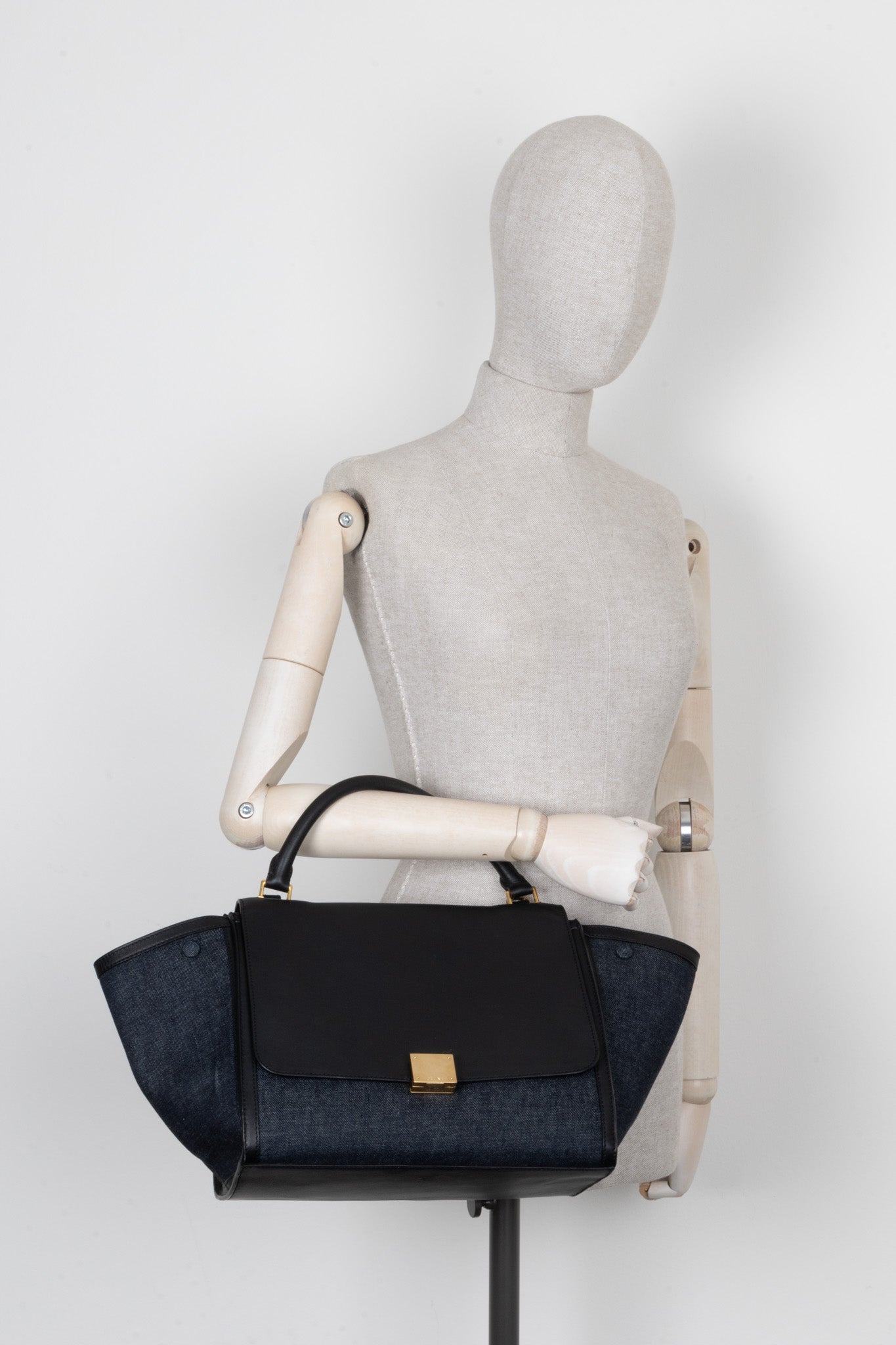 CÉLINE Trapeze Bag Leather Denim Navy Black