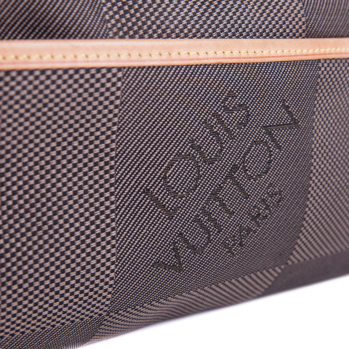 Louis-Vuitton Acrobat Damier Geant Hip Body Bag