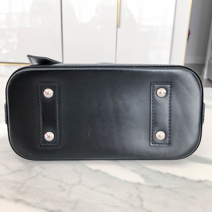 Louis-Vuitton Alma BB in Black Epi Leather